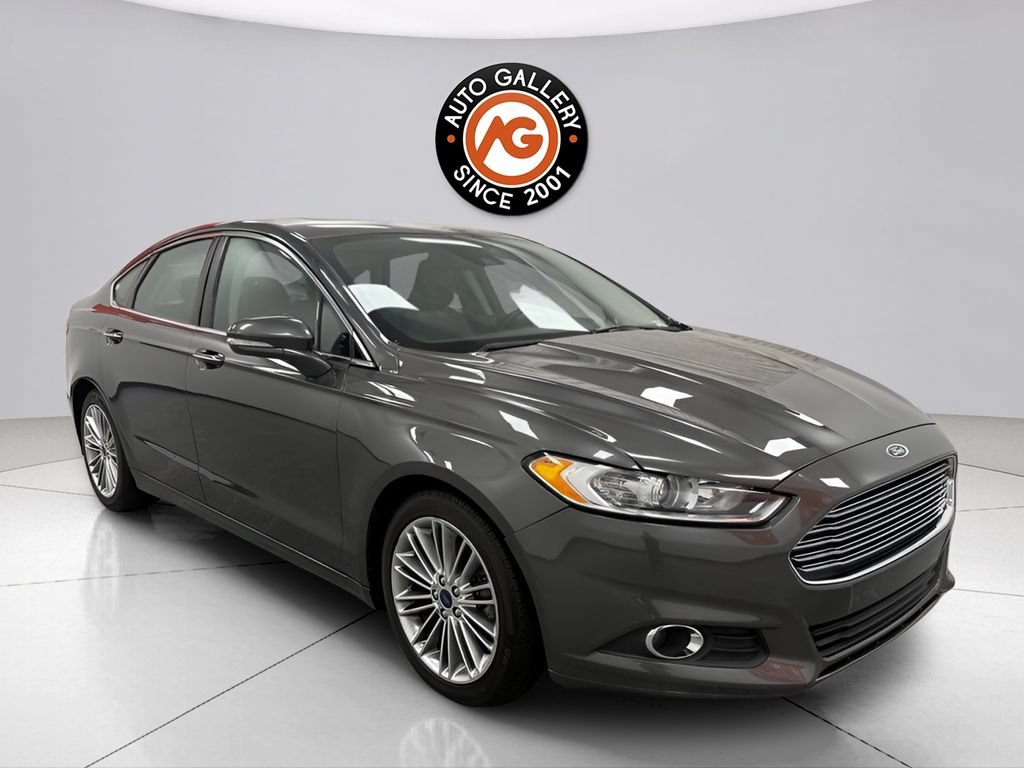 Used 2015 Ford Fusion SE w/ Equipment Group 202A FWD image 1