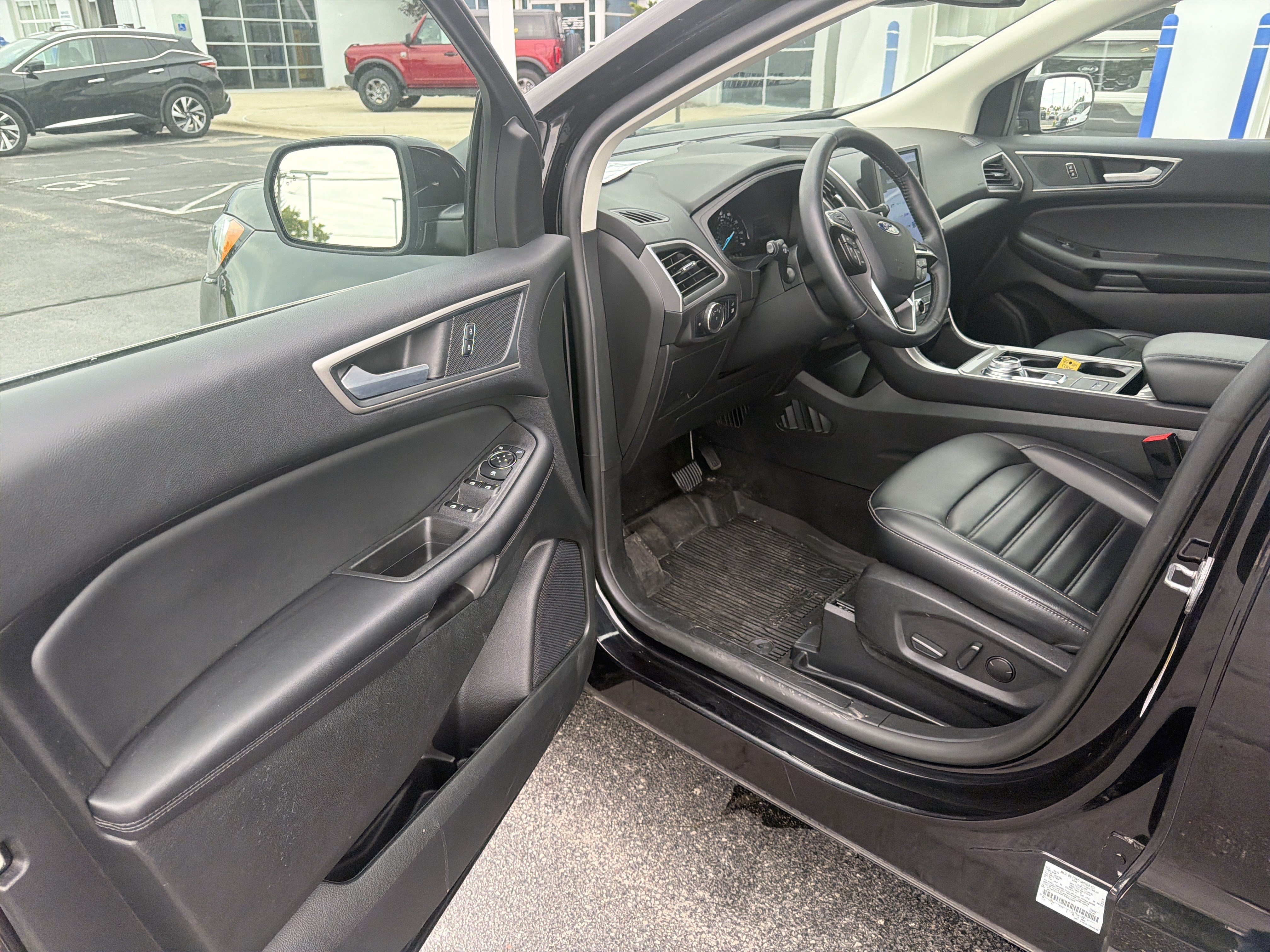 Certified 2024 Ford Edge SEL w/ Convenience Package AWD/4WD image 18