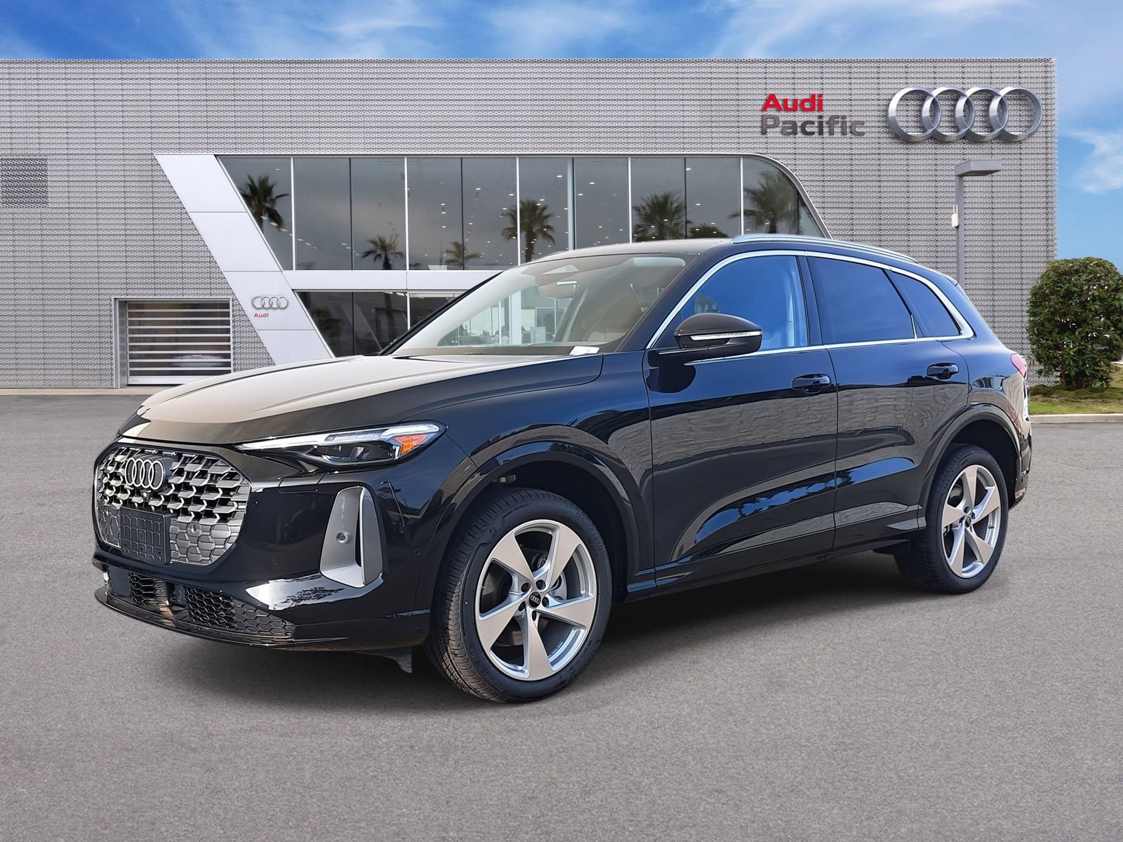 New 2025 Audi Q5 Premium Plus video 1