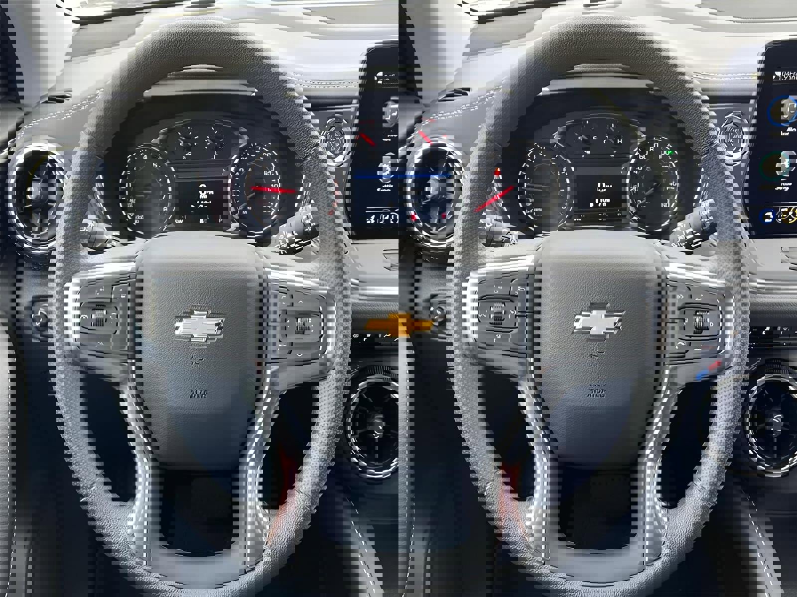 New 2025 Chevrolet Blazer LT w/ Midnight/Sport Edition image 17