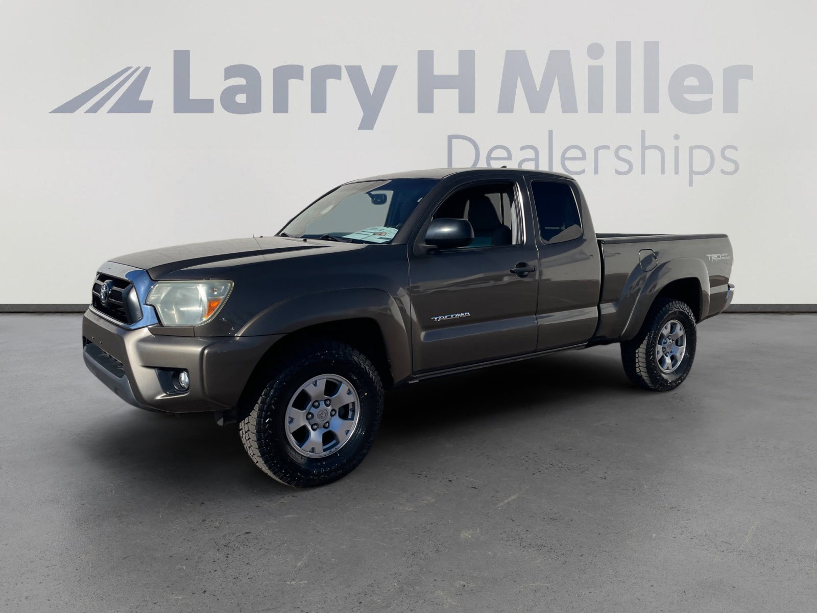 Used 2012 Toyota Tacoma 4x4 Access Cab V6 image 1