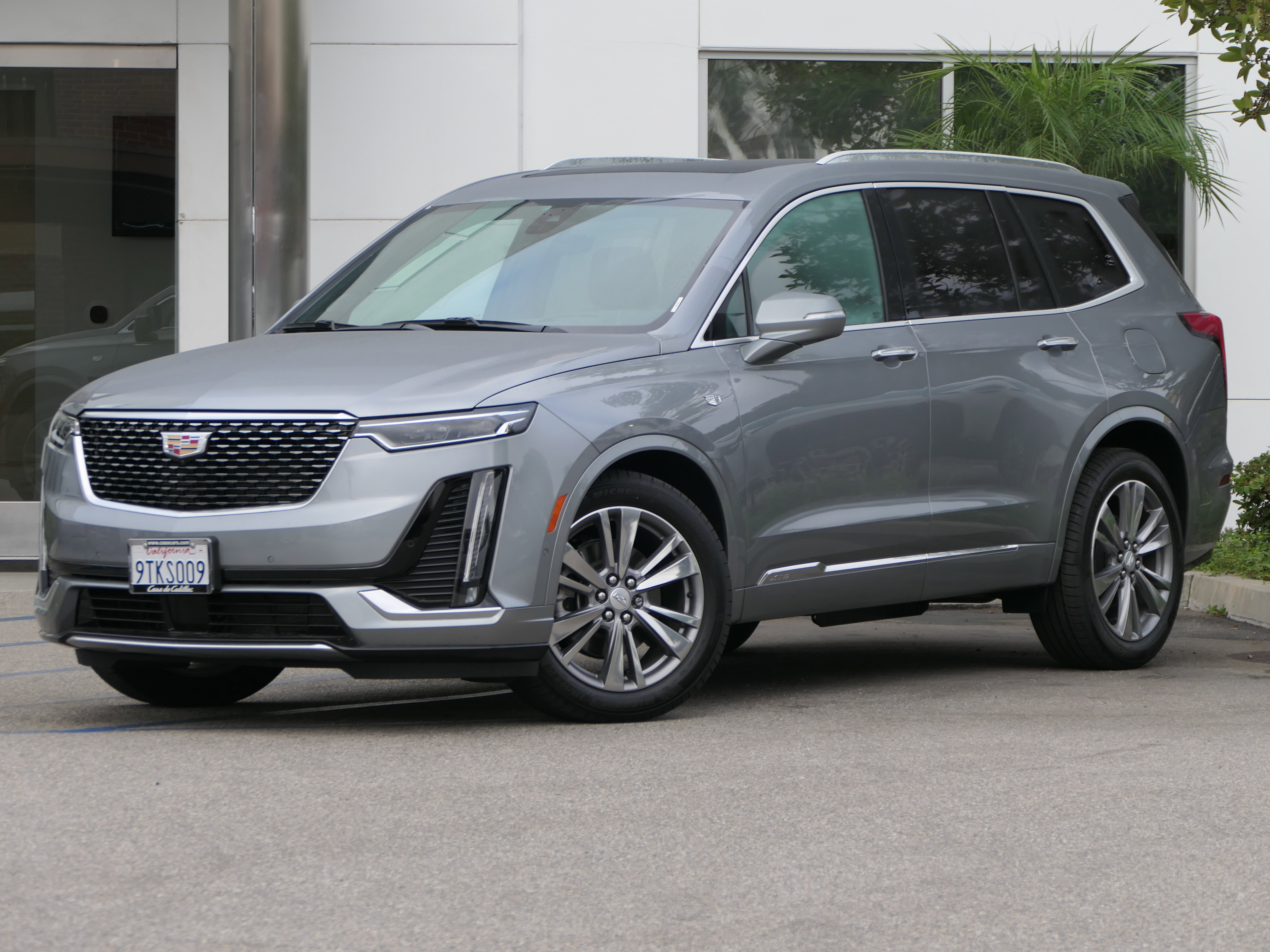 New 2025 Cadillac XT6 Premium Luxury w/ Technology Package