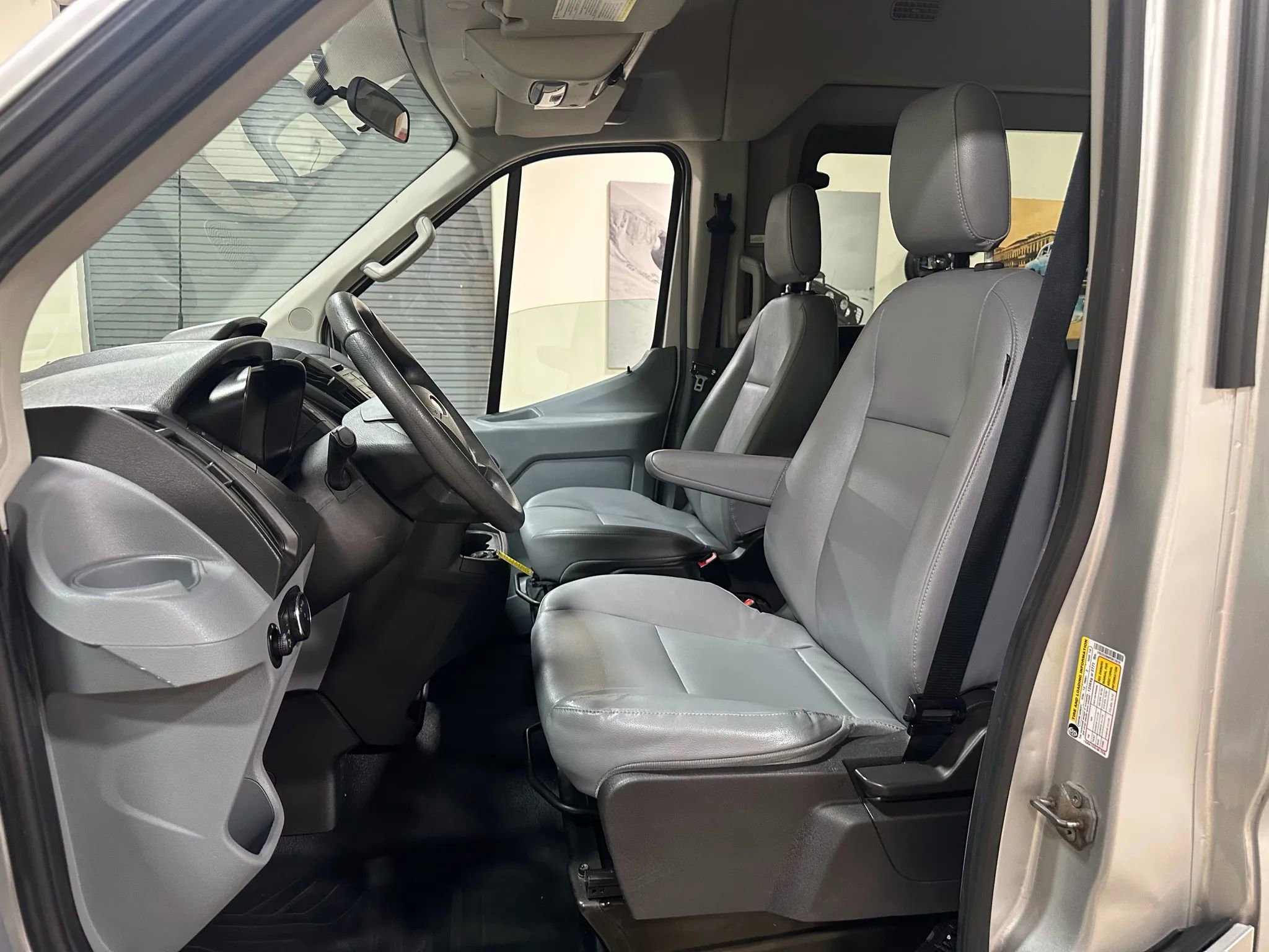 Used 2015 Ford Transit 350 XL image 19