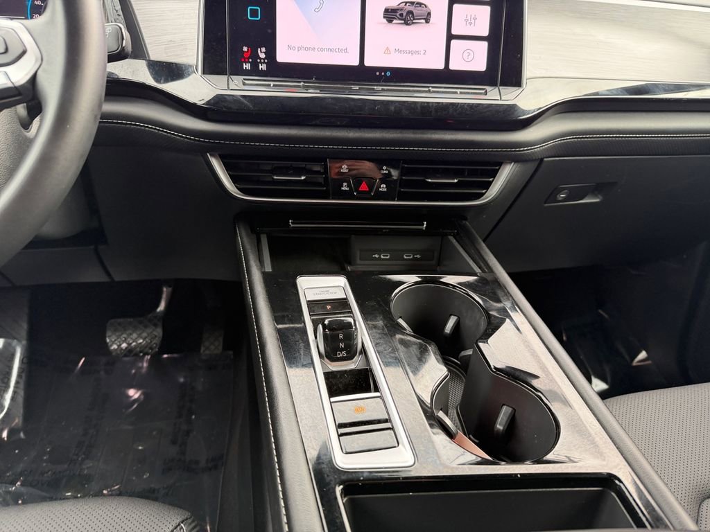 Used 2023 Volkswagen Atlas SE w/ Black Wheel Package image 11
