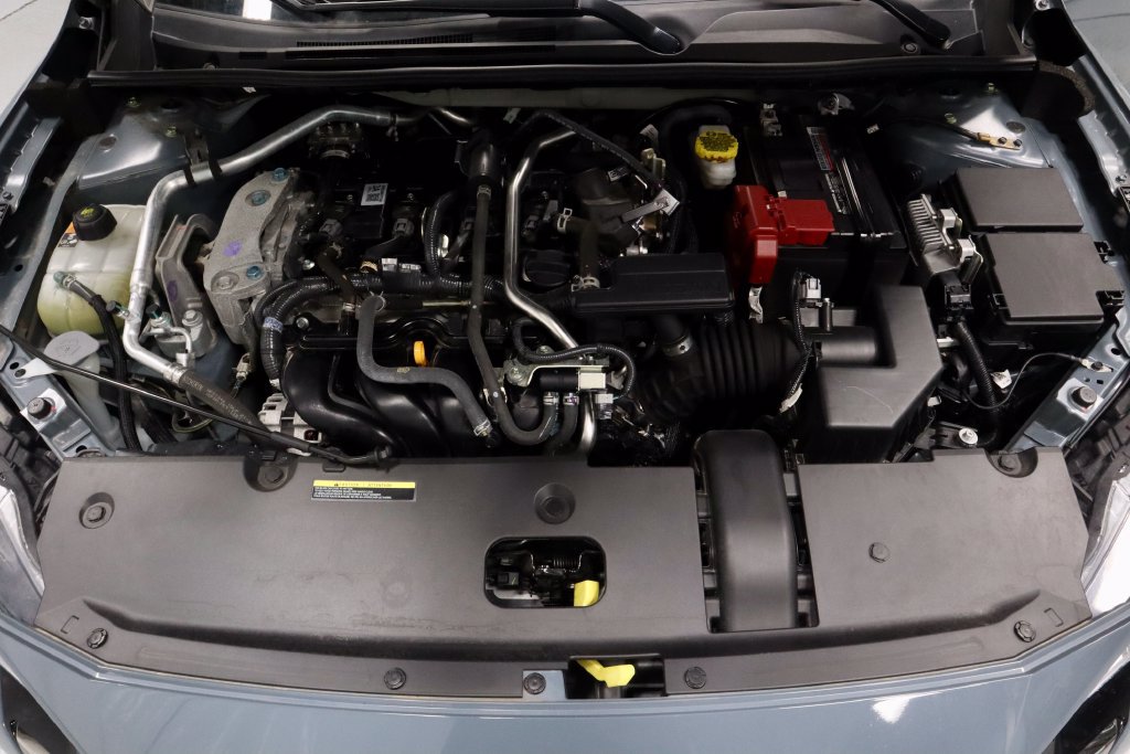 Certified 2025 Nissan Sentra SR w/ SR Premium Package FWD image 16