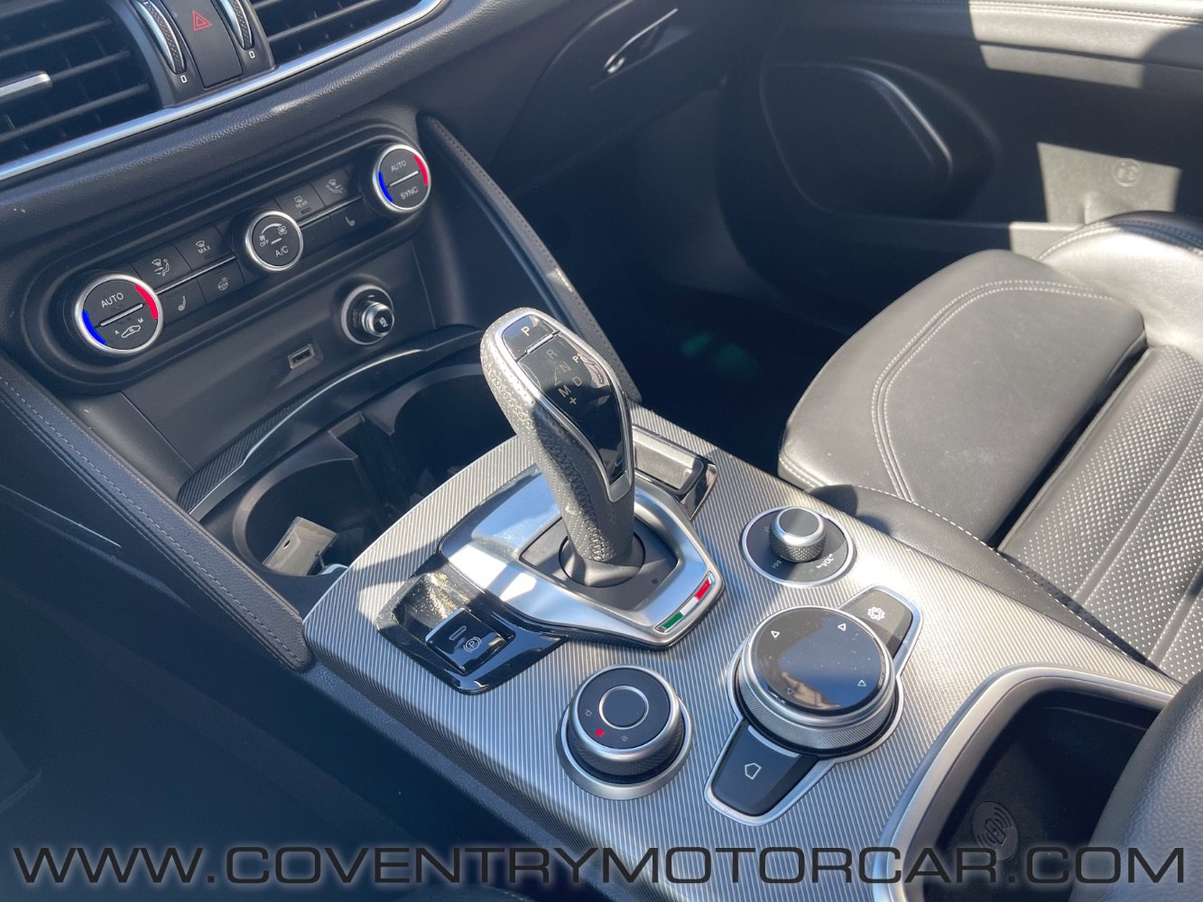 Used 2022 Alfa Romeo Stelvio Veloce image 23