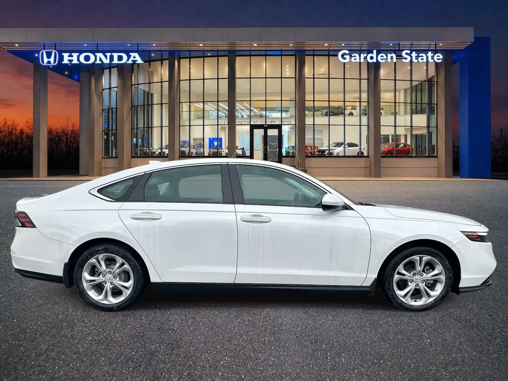 Certified 2023 Honda Accord LX image 5