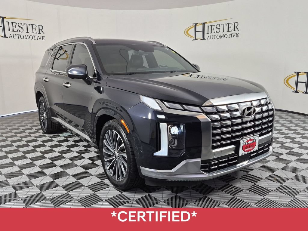Used 2023 Hyundai Palisade Calligraphy w/ Cargo Package FWD image 2