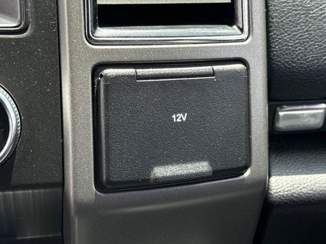 Used 2019 Ford Expedition XLT w/ Equipment Group 202A RWD image 24