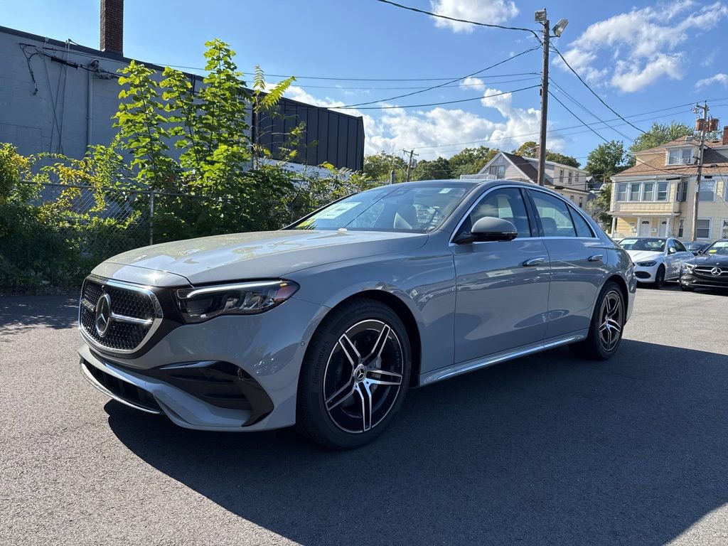New 2026 Mercedes-Benz E 350 4MATIC Sedan image 3