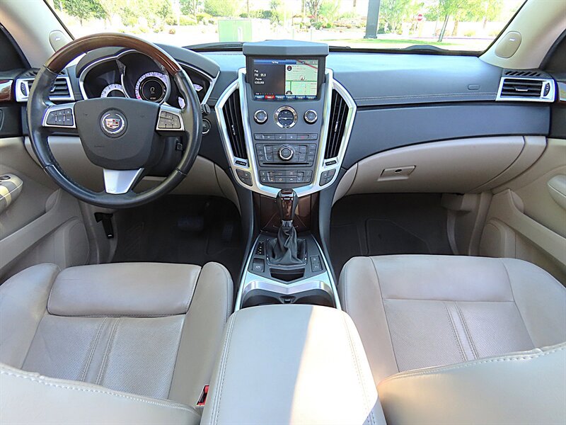 Used 2011 Cadillac SRX Luxury FWD image 13