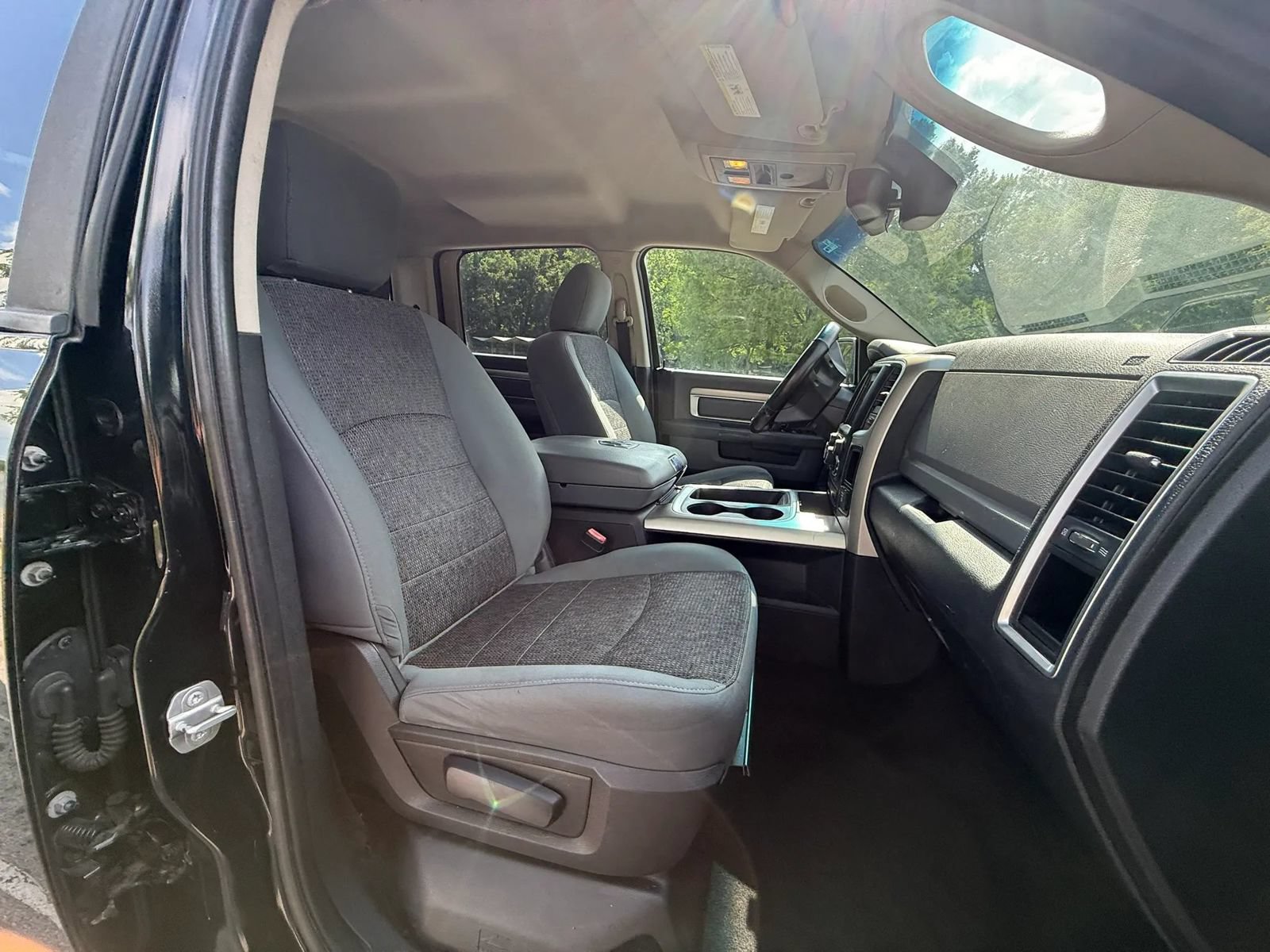 Used 2016 RAM 1500 Outdoorsman AWD/4WD image 20