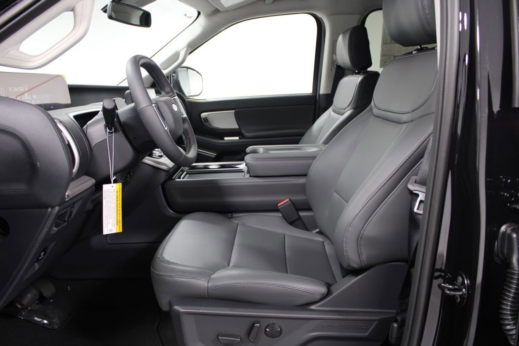 New 2026 Ford Expedition Active image 23