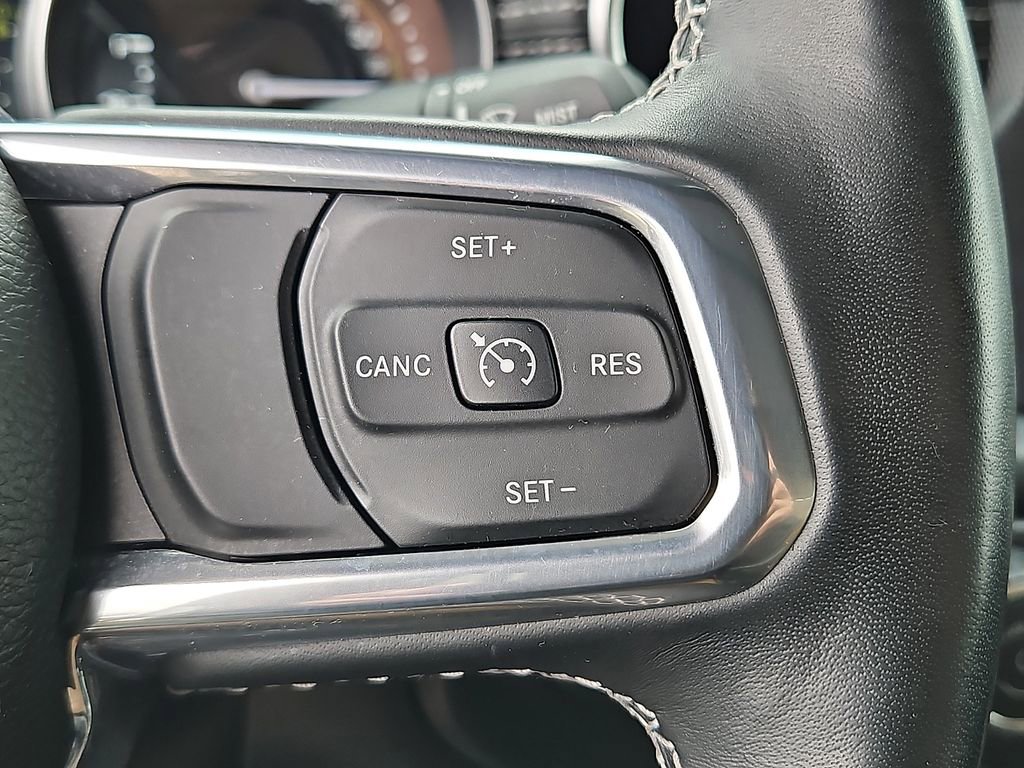 Used 2023 Jeep Wrangler Unlimited Sahara w/ Cold Weather Group AWD/4WD image 25