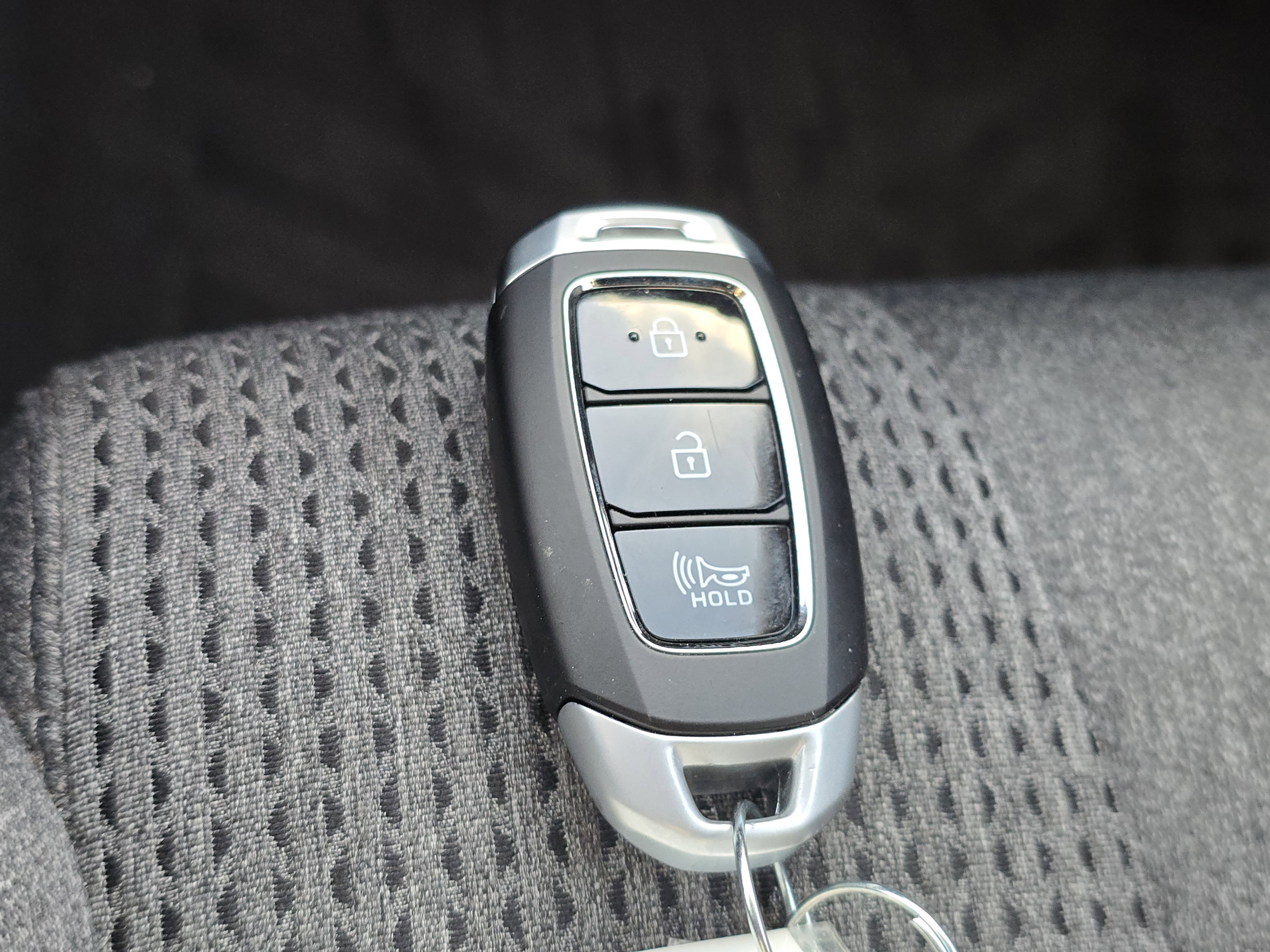 Used 2020 Hyundai Santa Fe SEL image 25