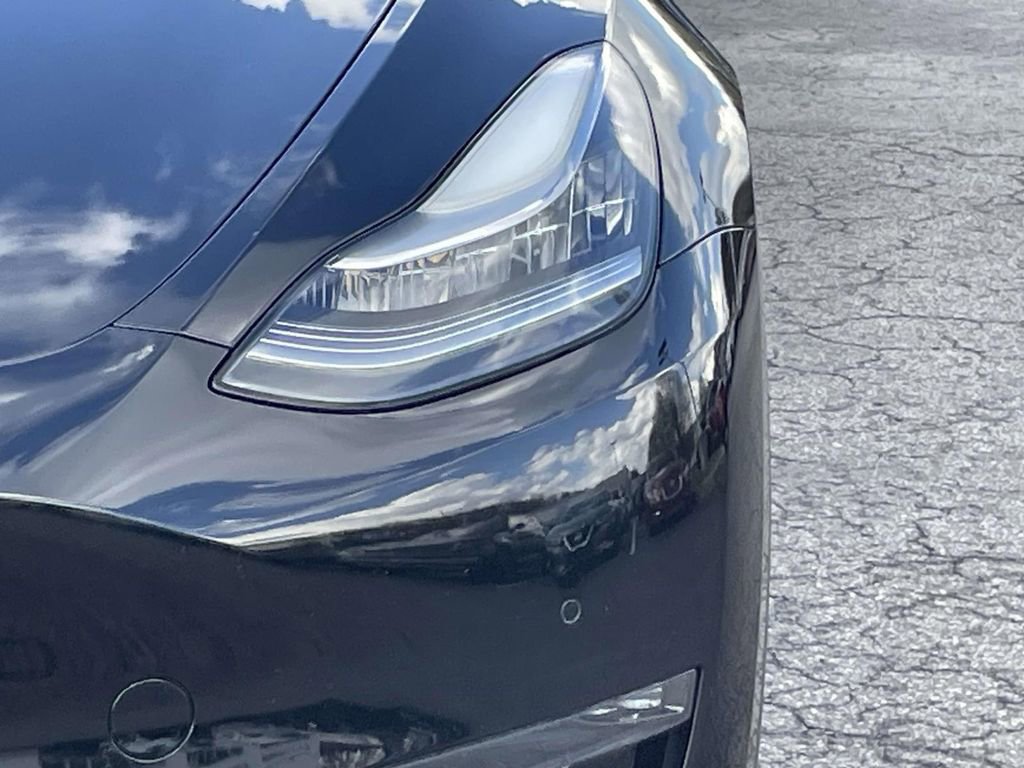 Used 2020 Tesla Model Y Long Range image 9