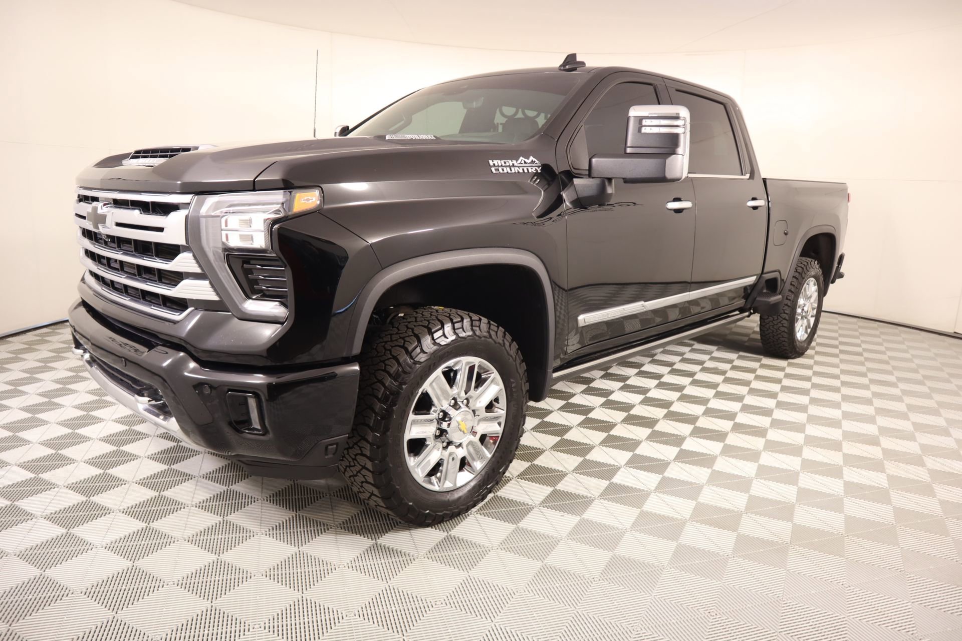 Used 2024 Chevrolet Silverado 2500 High Country w/ Technology Package image 10