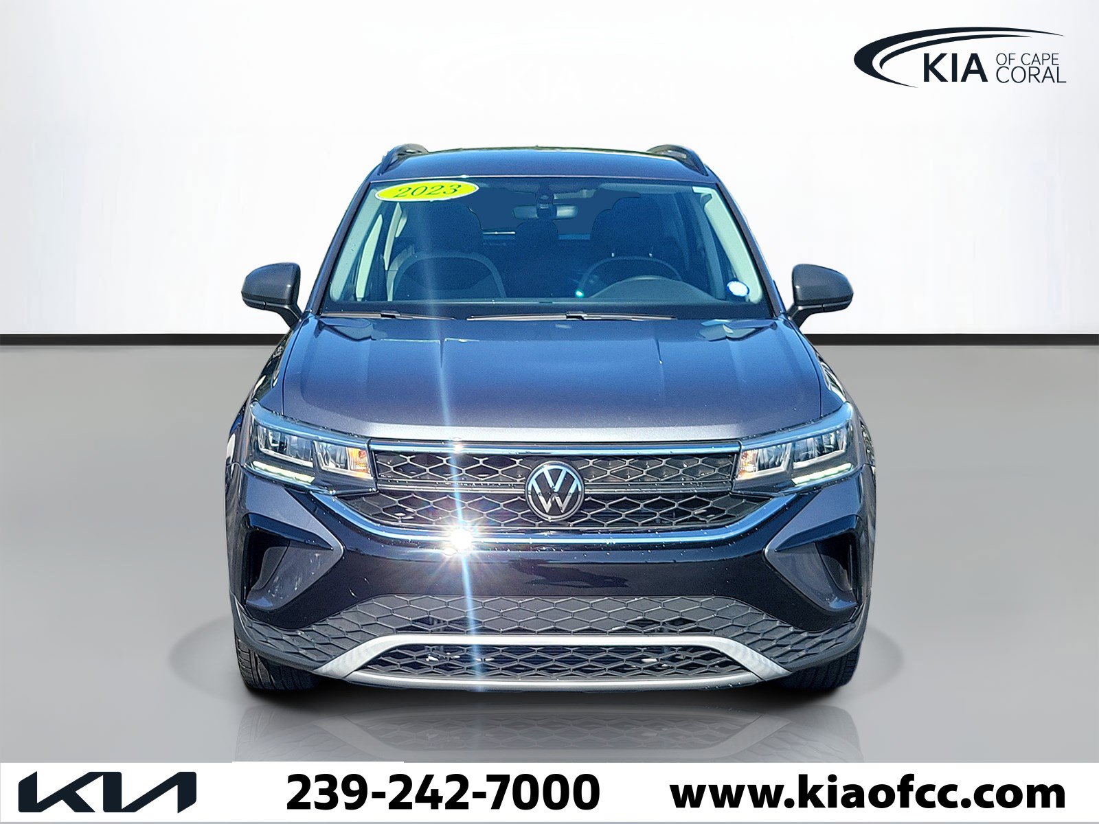 Used 2023 Volkswagen Taos S FWD image 2