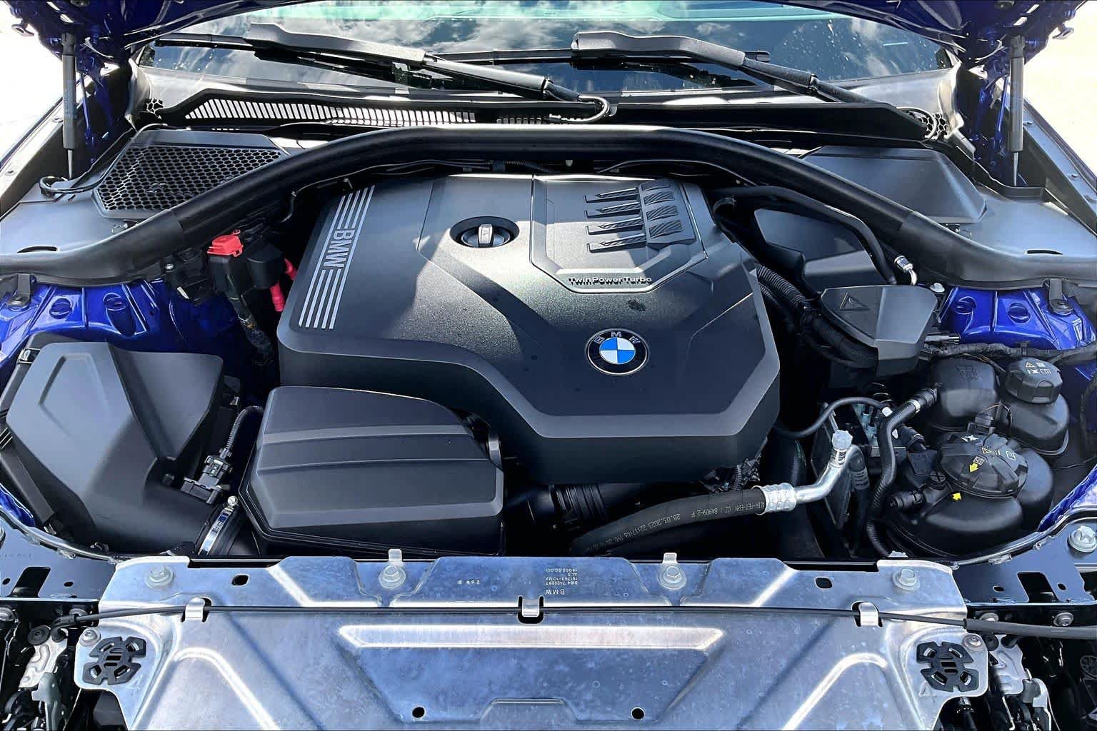 Used 2024 BMW 330i Sedan w/ M Sport Package RWD image 30