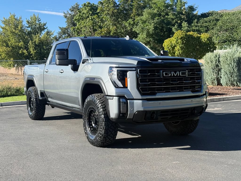 Used 2024 GMC Sierra 2500 AT4 w/ AT4 Premium Plus Package AWD/4WD image 1