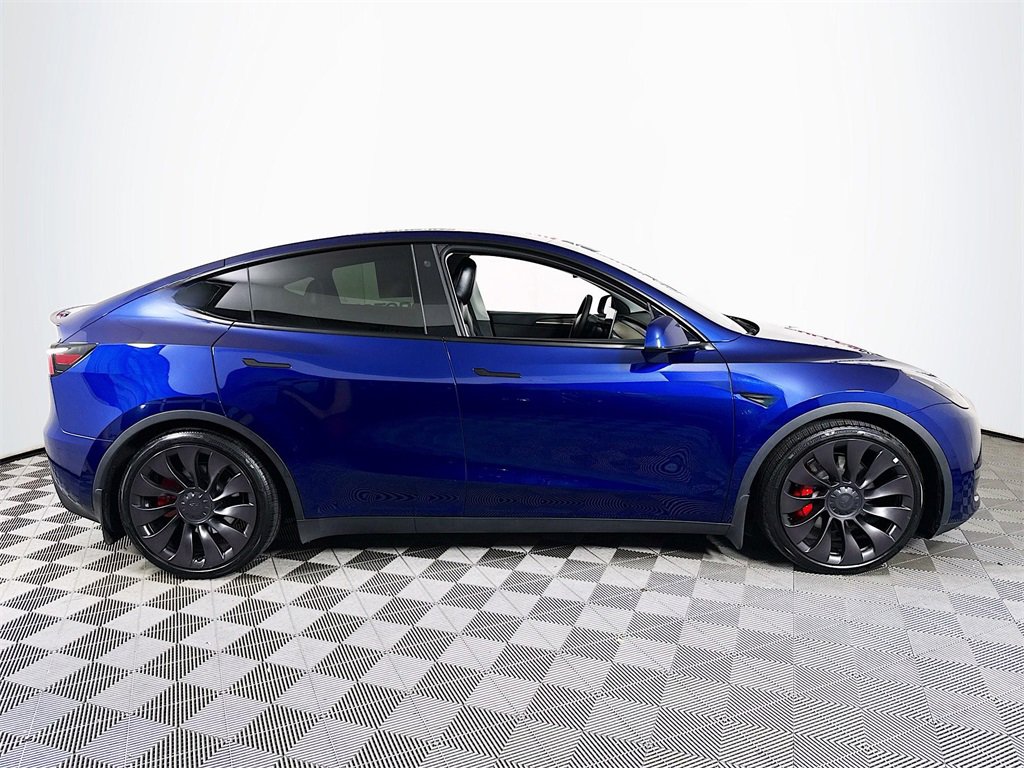 Used 2023 Tesla Model Y Performance image 8