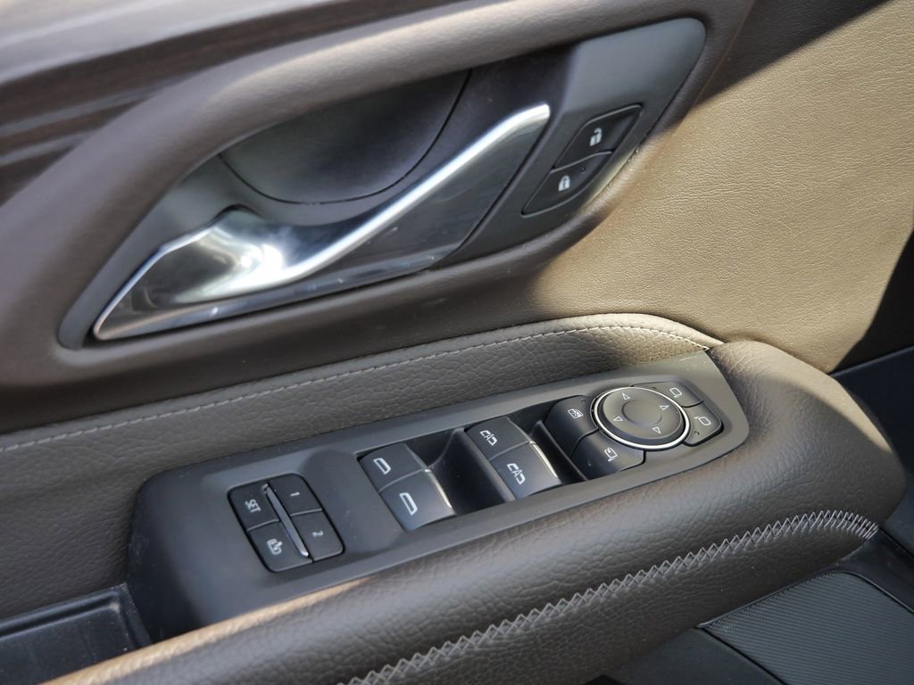 Used 2024 GMC Yukon Denali w/ Denali Reserve Package image 36