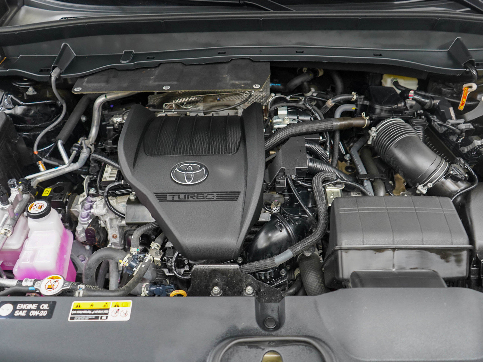 Used 2025 Toyota Grand Highlander AWD Hybrid image 32