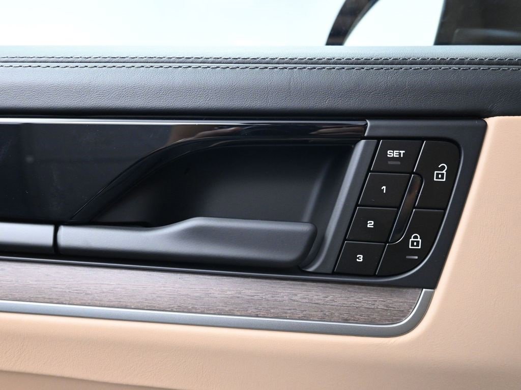 New 2026 Porsche Cayenne E-Hybrid image 18