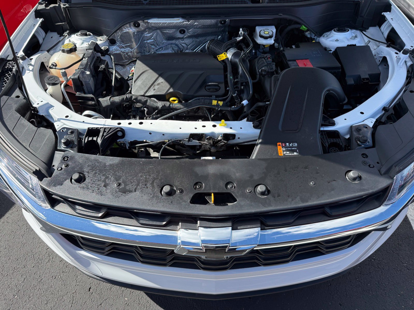 Used 2025 Chevrolet Trax LS w/ LS Convenience Package FWD image 35