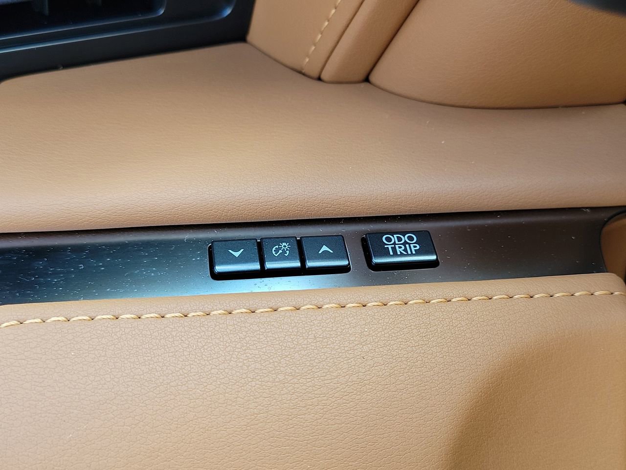 Used 2022 Lexus LC 500 Convertible image 18