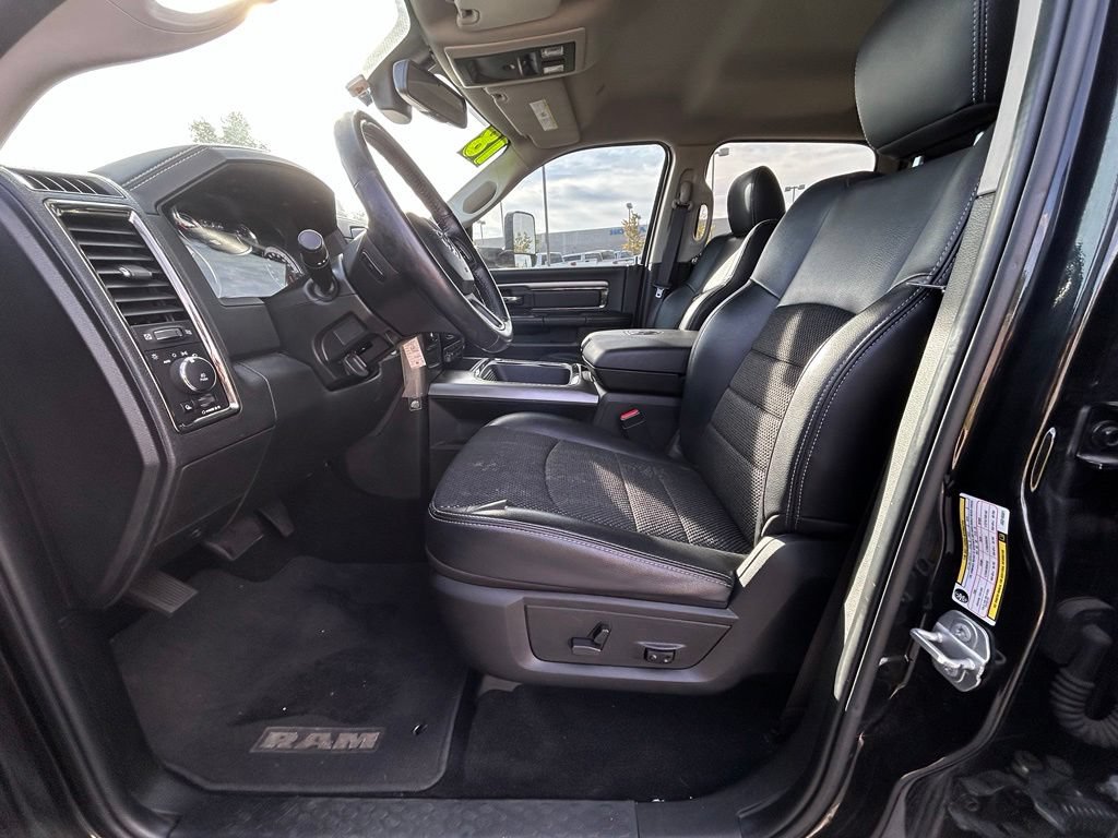 Used 2018 RAM 2500 Big Horn w/ Sport Appearance Group AWD/4WD image 13