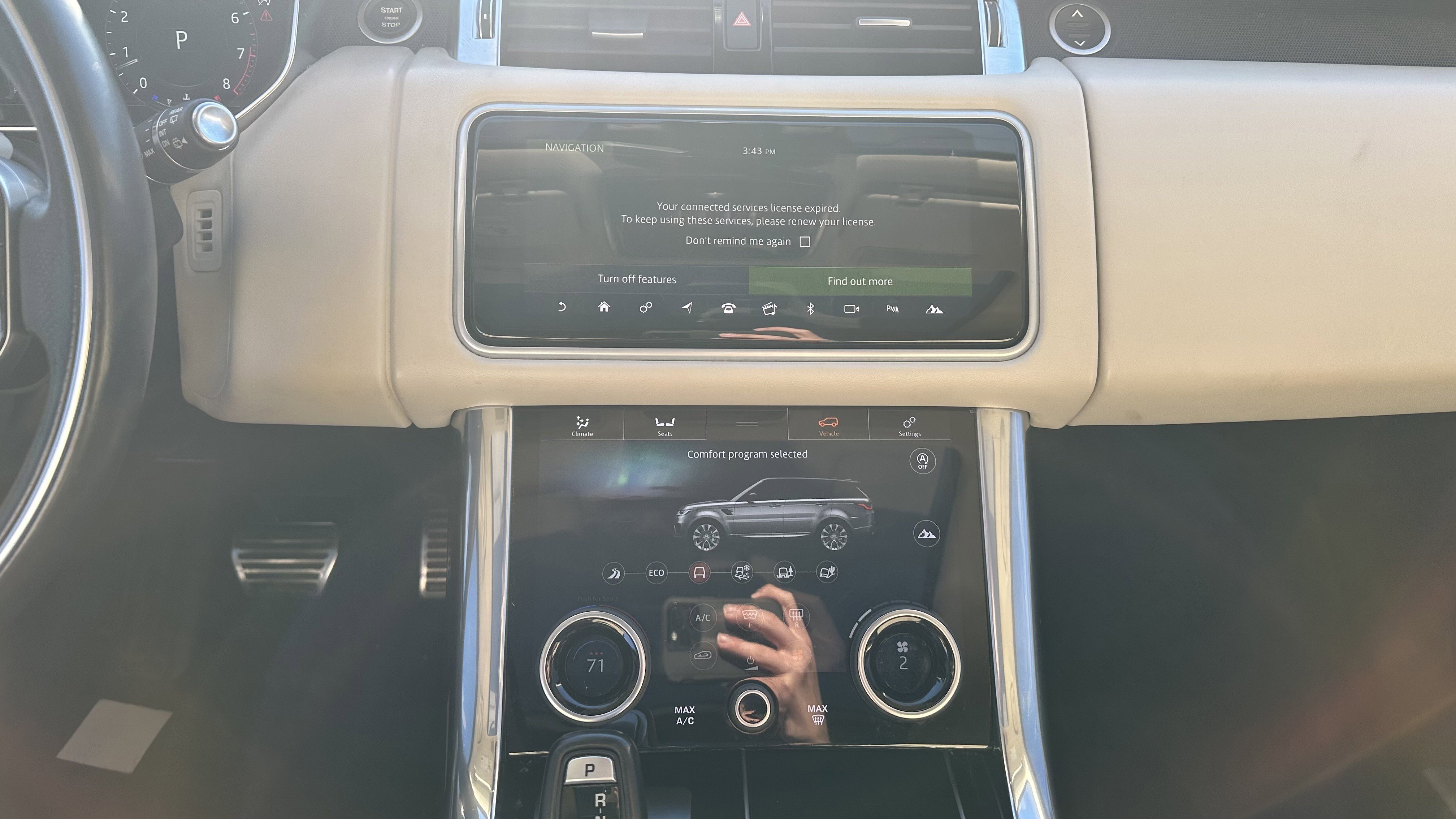 Used 2018 Land Rover Range Rover Sport HSE Dynamic image 30