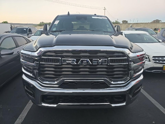 Used 2025 RAM 2500 Big Horn AWD/4WD image 2