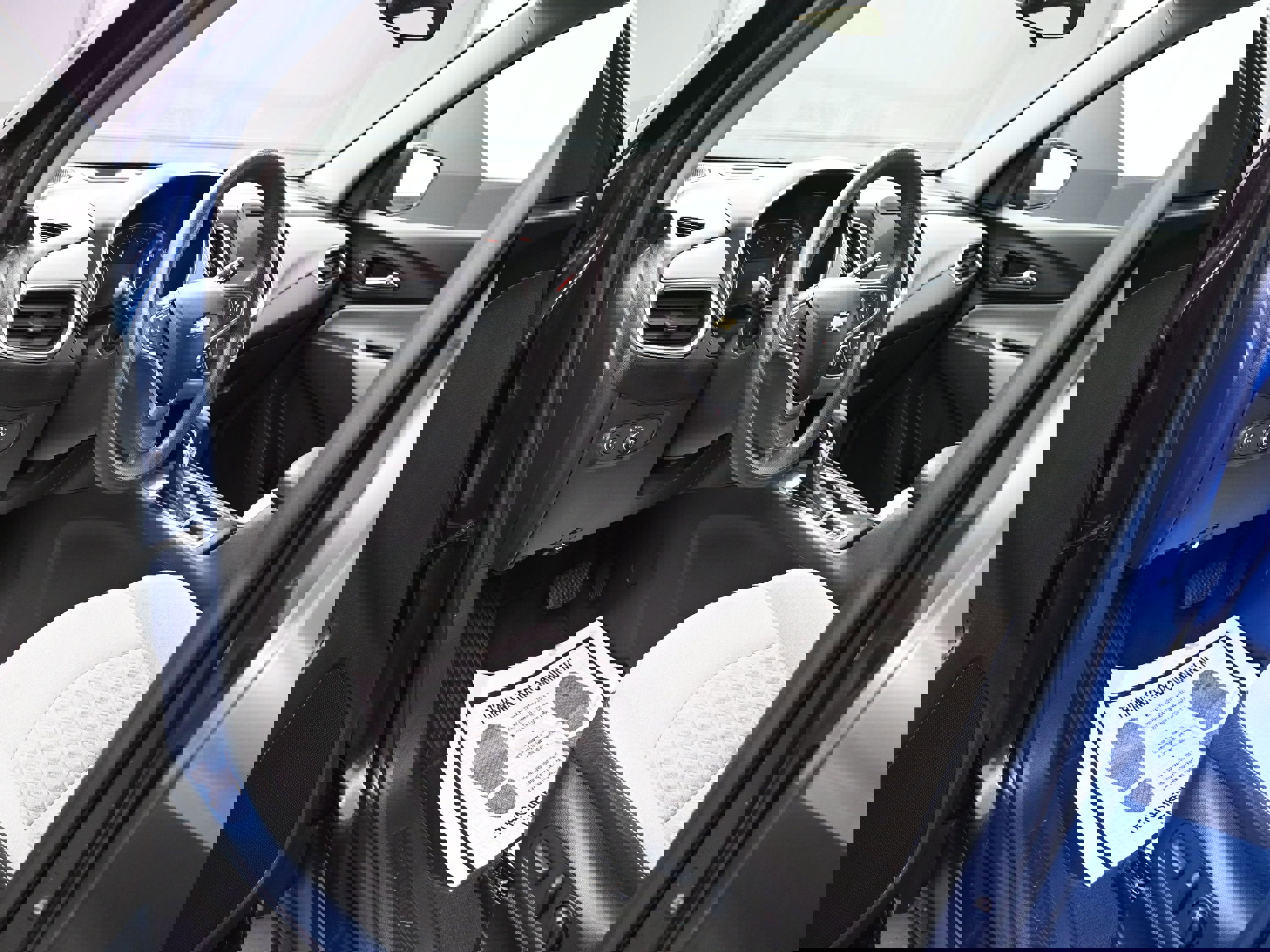 Used 2022 Chevrolet Equinox LS w/ LS Convenience Package image 9