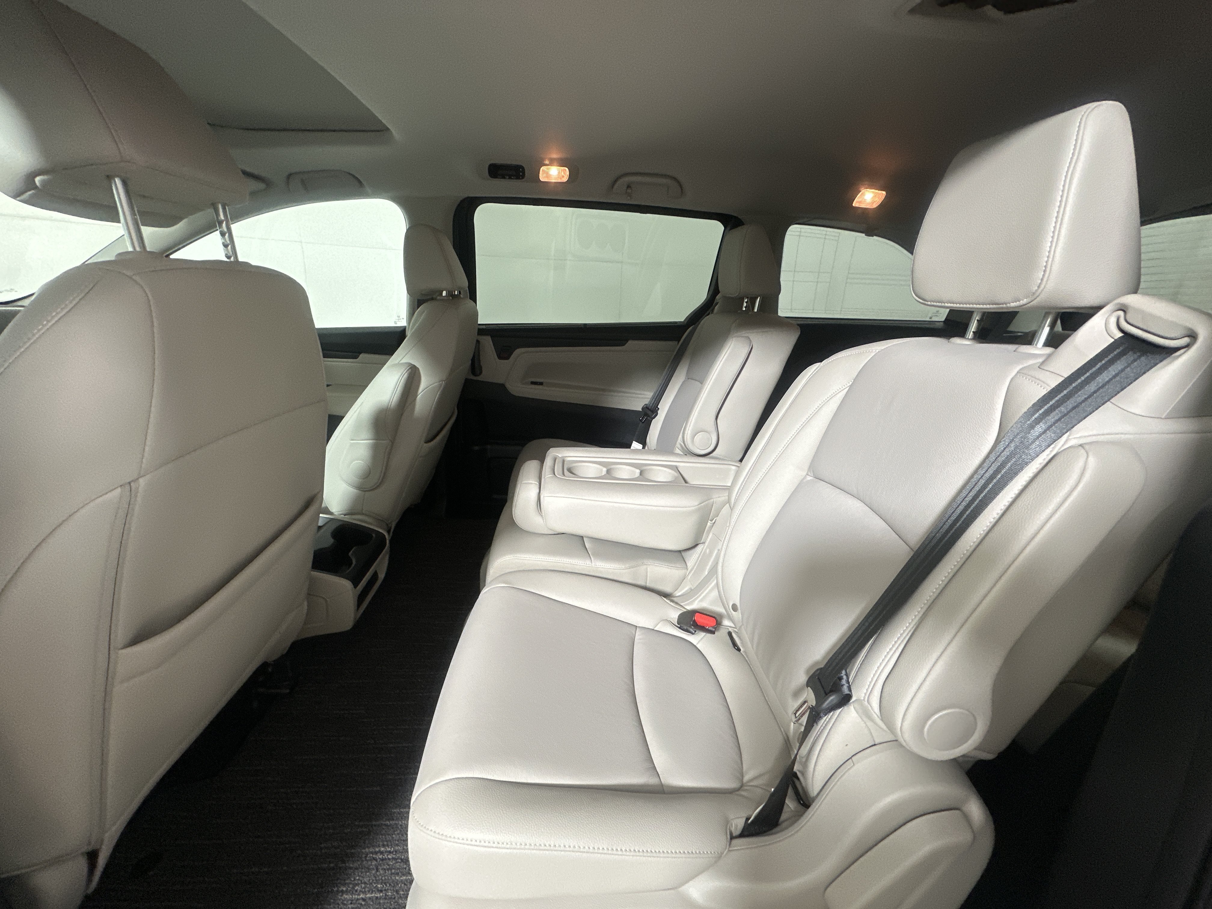 Used 2025 Honda Odyssey EX-L image 21
