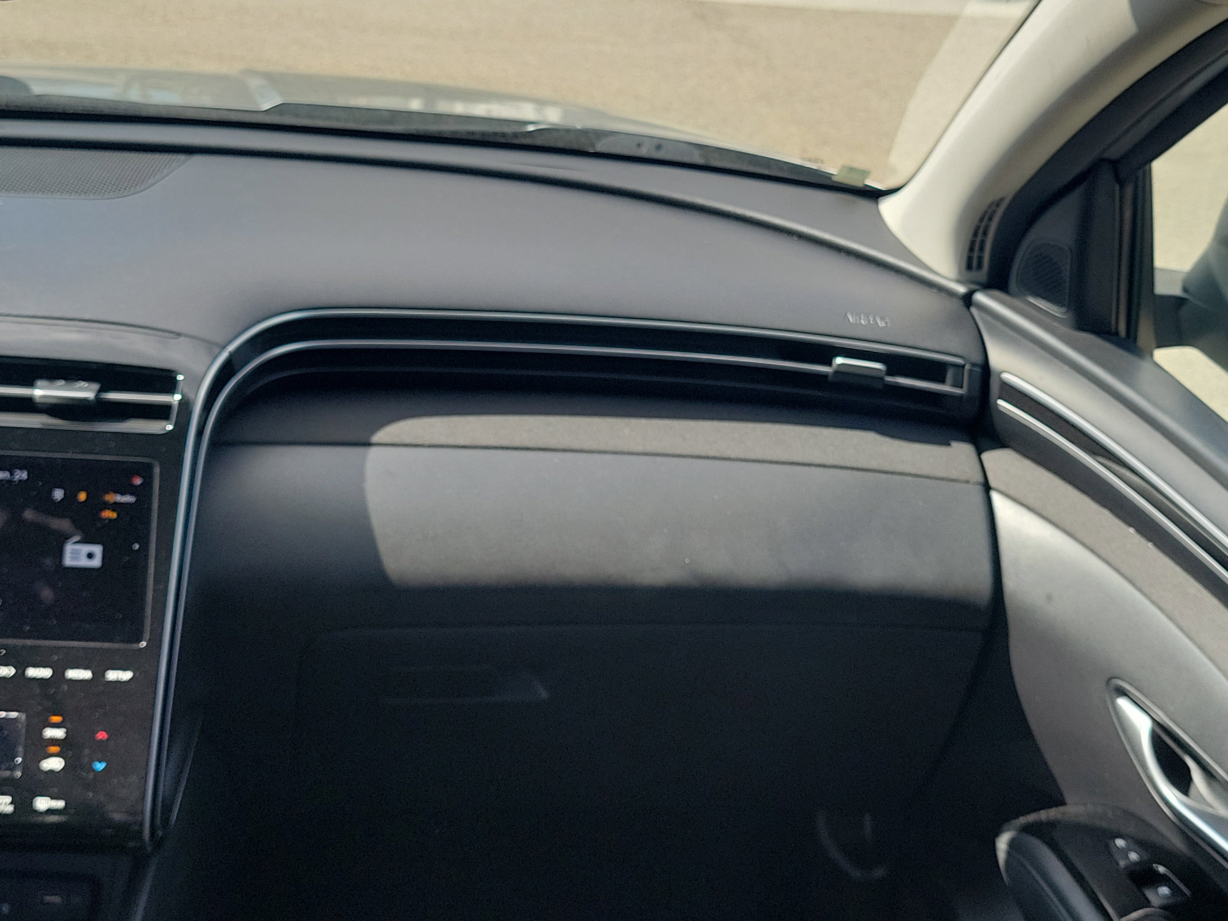 Used 2024 Hyundai Tucson Limited image 13