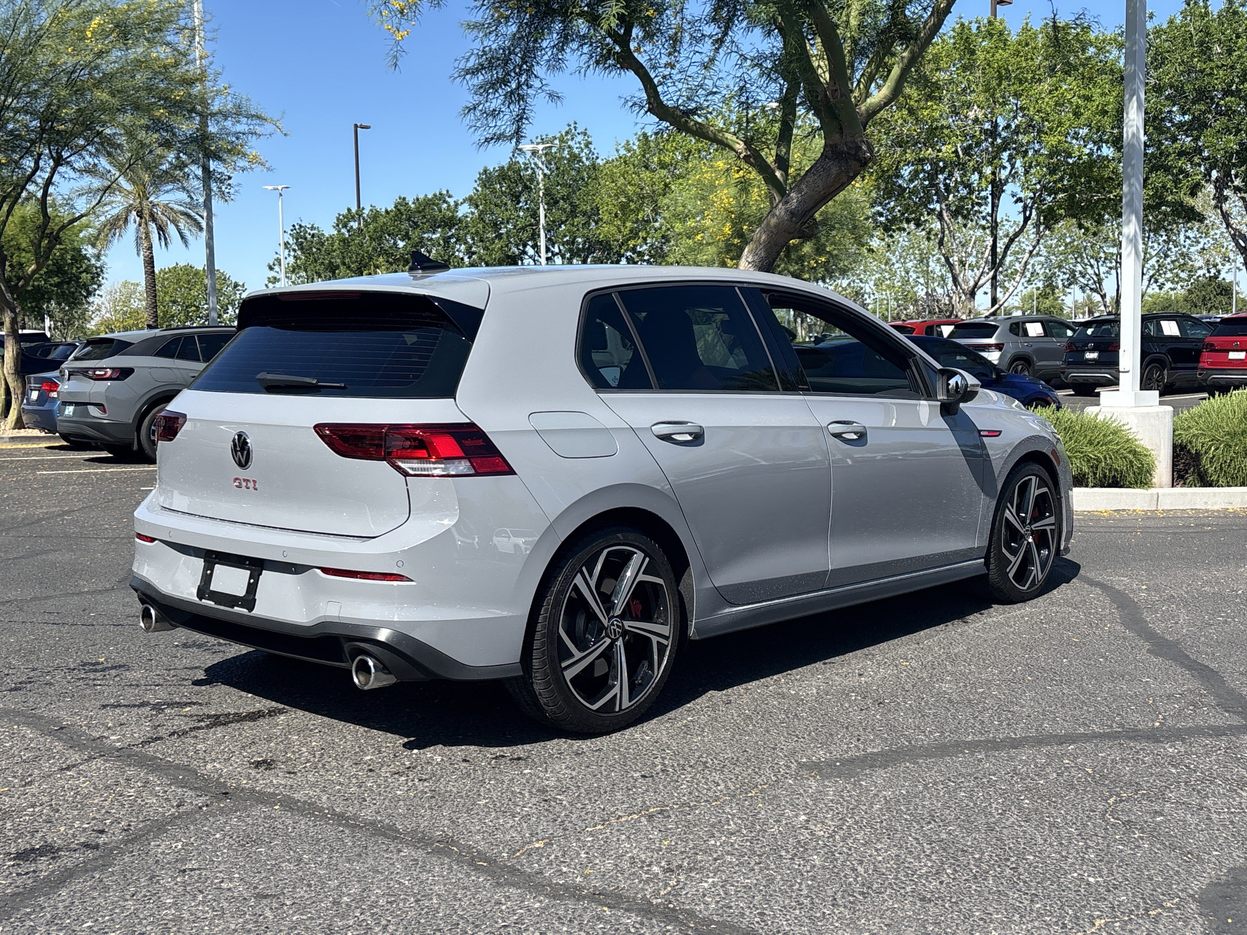 Used 2024 Volkswagen GTI SE w/ MDO Package image 4