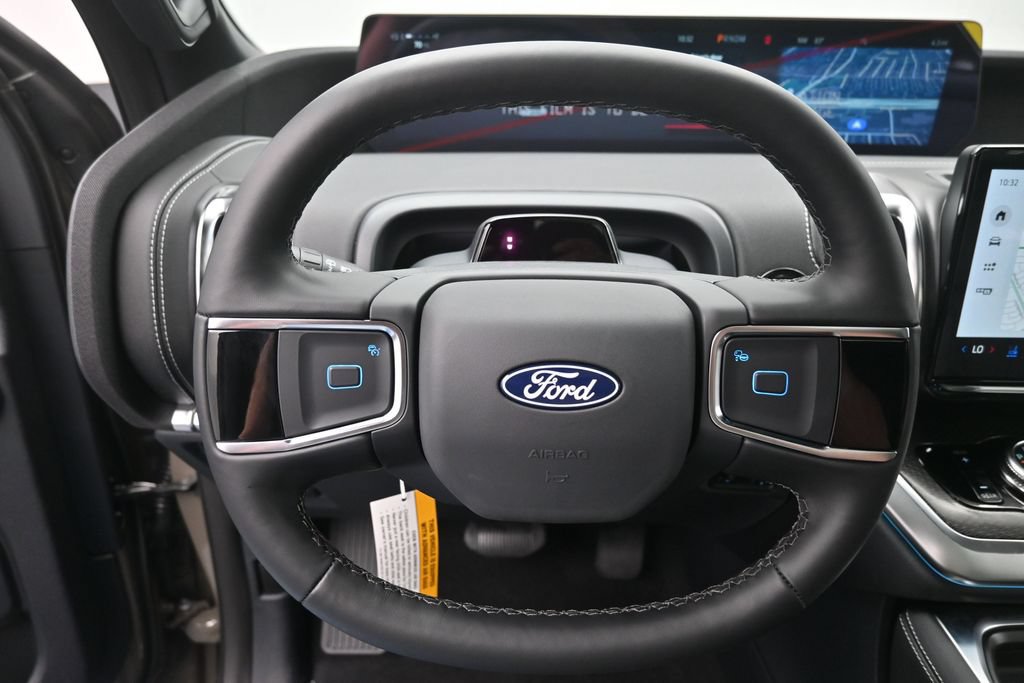 New 2027 Ford Expedition Platinum w/ Stealth Appearance Package RWD image 6