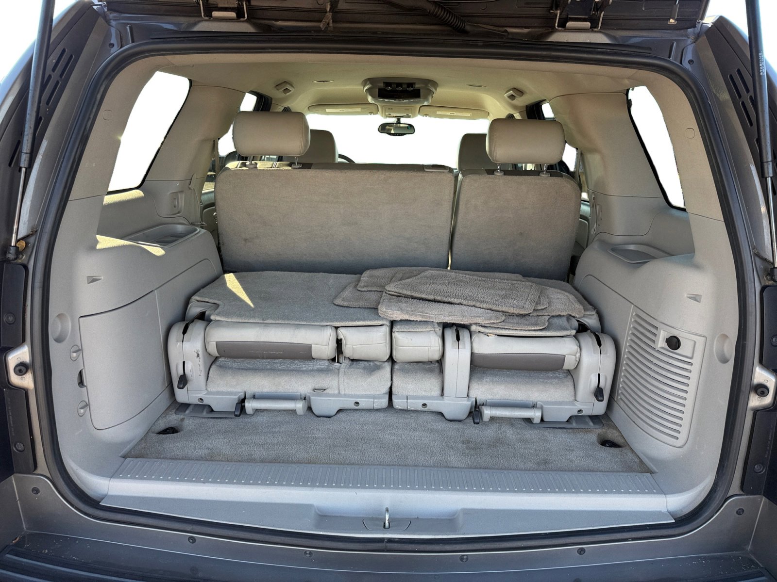 Used 2007 Chevrolet Tahoe LS image 17