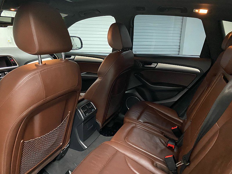 Used 2017 Audi Q5 2.0T Premium Plus w/ Technology Package image 11