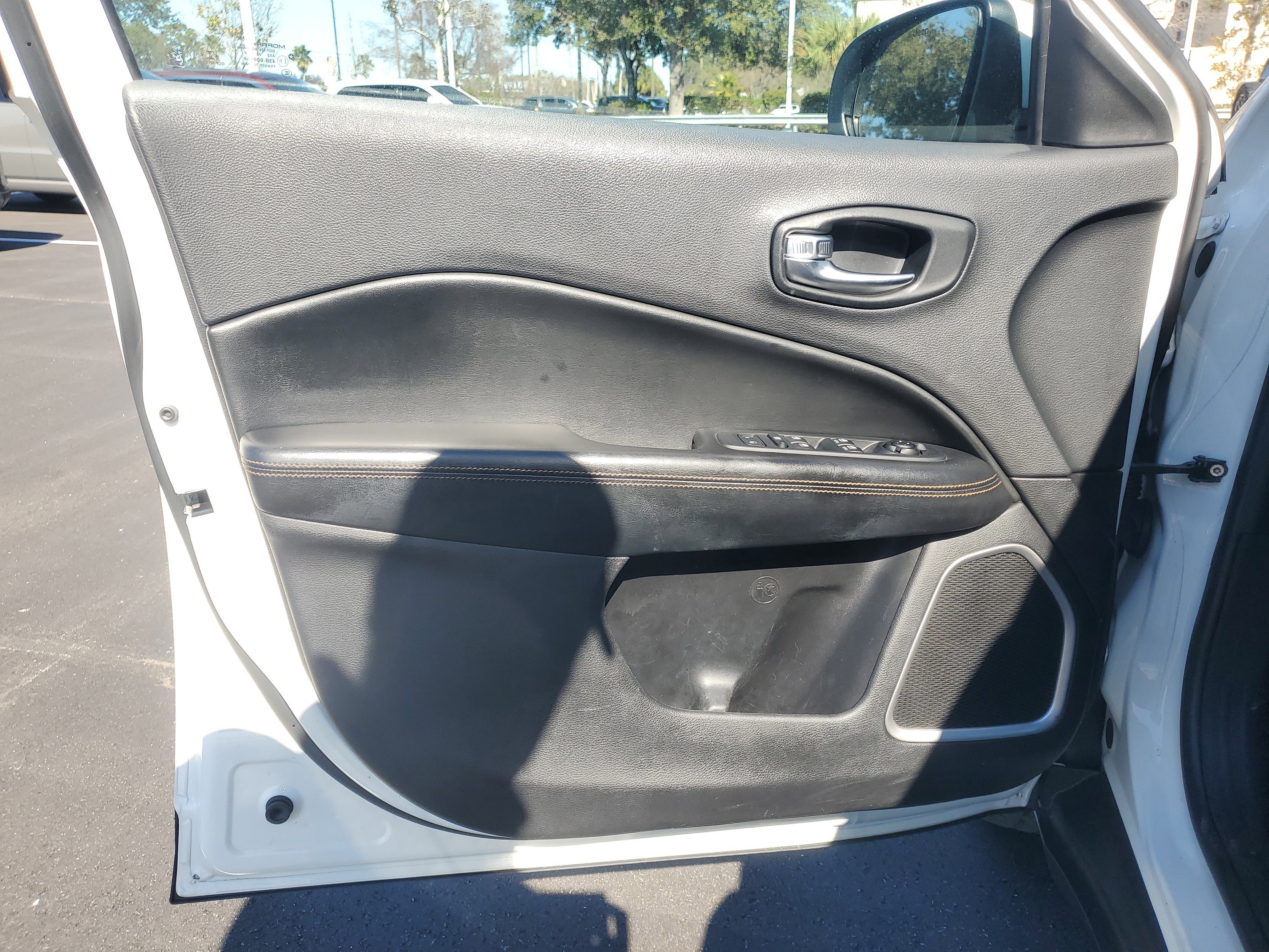 Used 2021 Jeep Compass Limited image 11