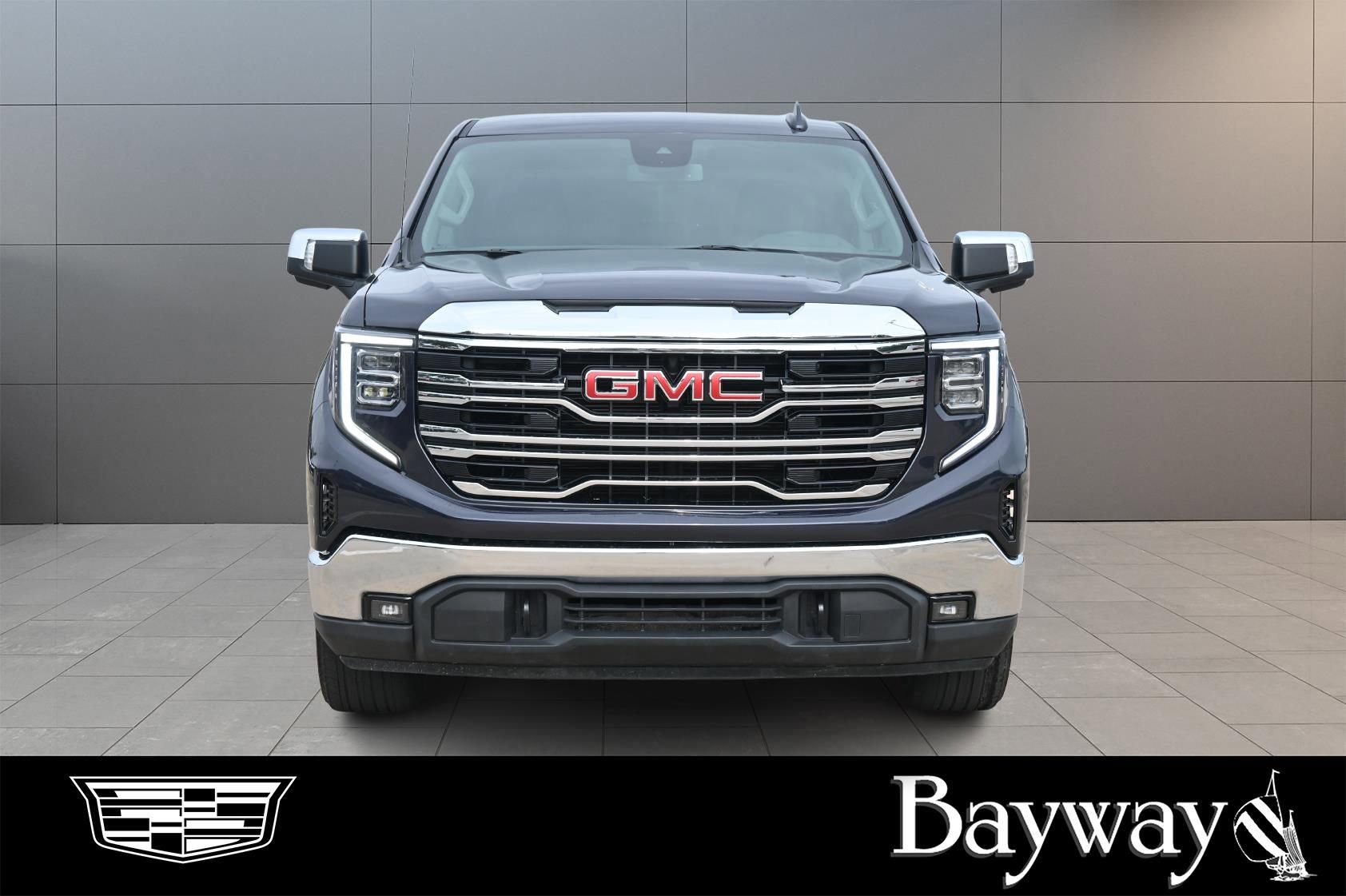 Used 2025 GMC Sierra 1500 SLT RWD image 2