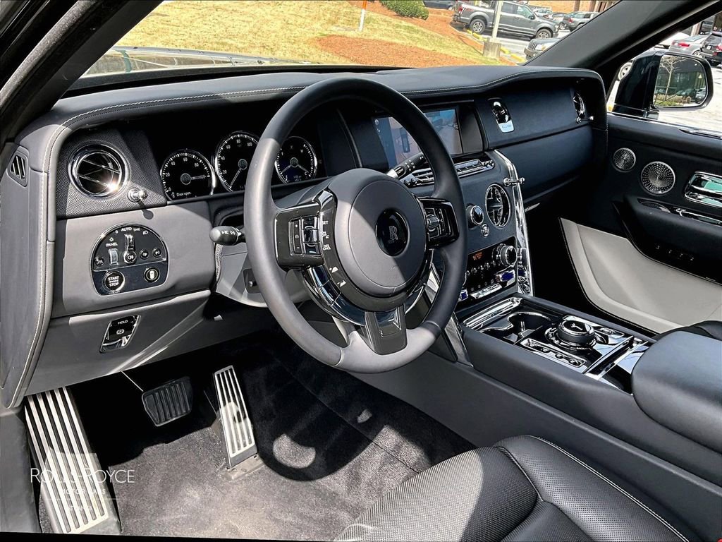 Used 2020 Rolls-Royce Cullinan image 13
