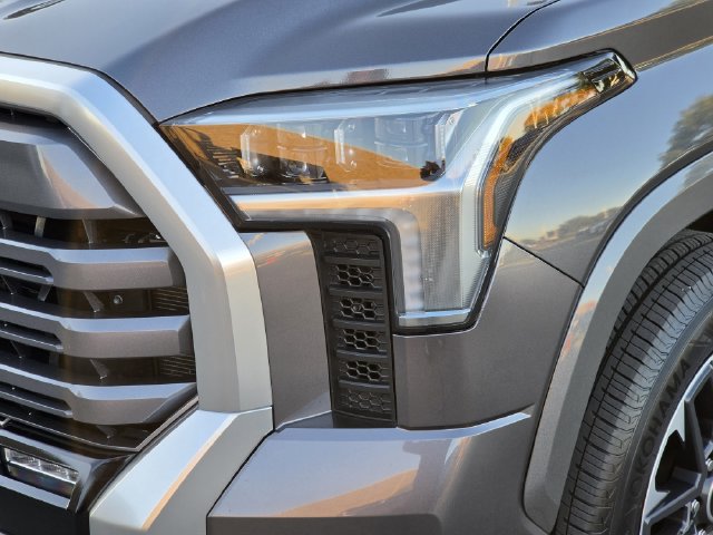 Used 2023 Toyota Tundra Limited AWD/4WD image 6
