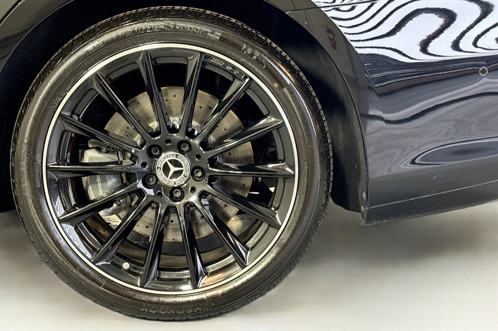 Certified 2023 Mercedes-Benz S 500 4MATIC w/ AMG Line image 29