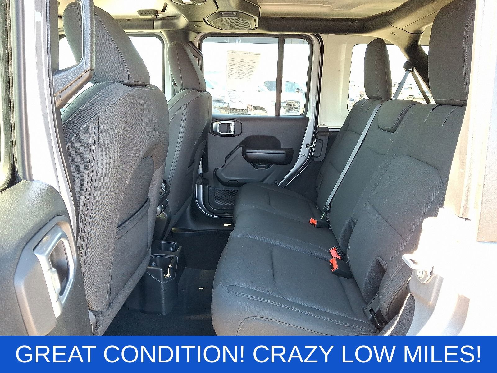 Used 2018 Jeep Wrangler Unlimited Sport S image 11