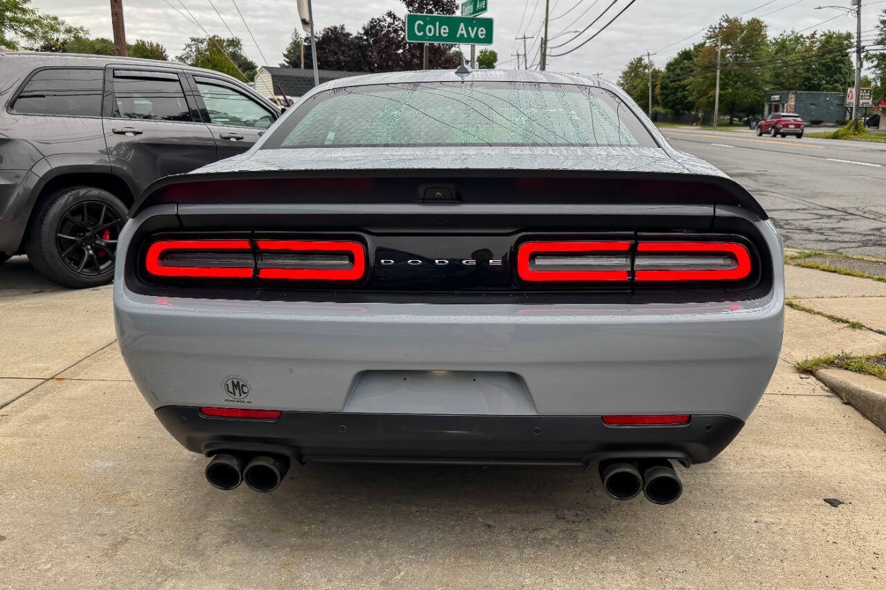 Used 2021 Dodge Challenger R/T Scat Pack RWD image 4