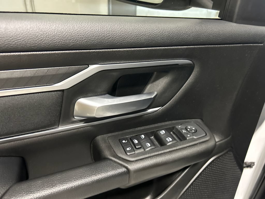 Used 2025 RAM 1500 Big Horn AWD/4WD image 14