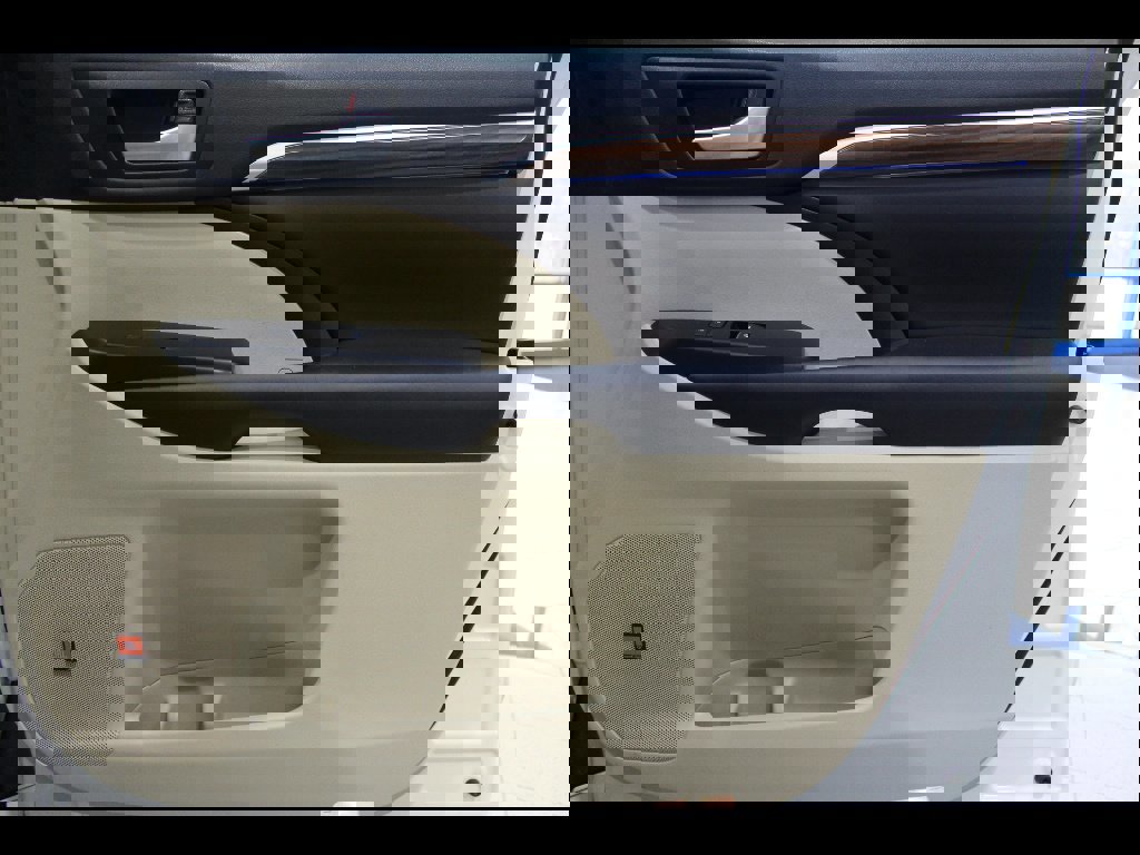 Used 2019 Toyota Highlander Limited image 26