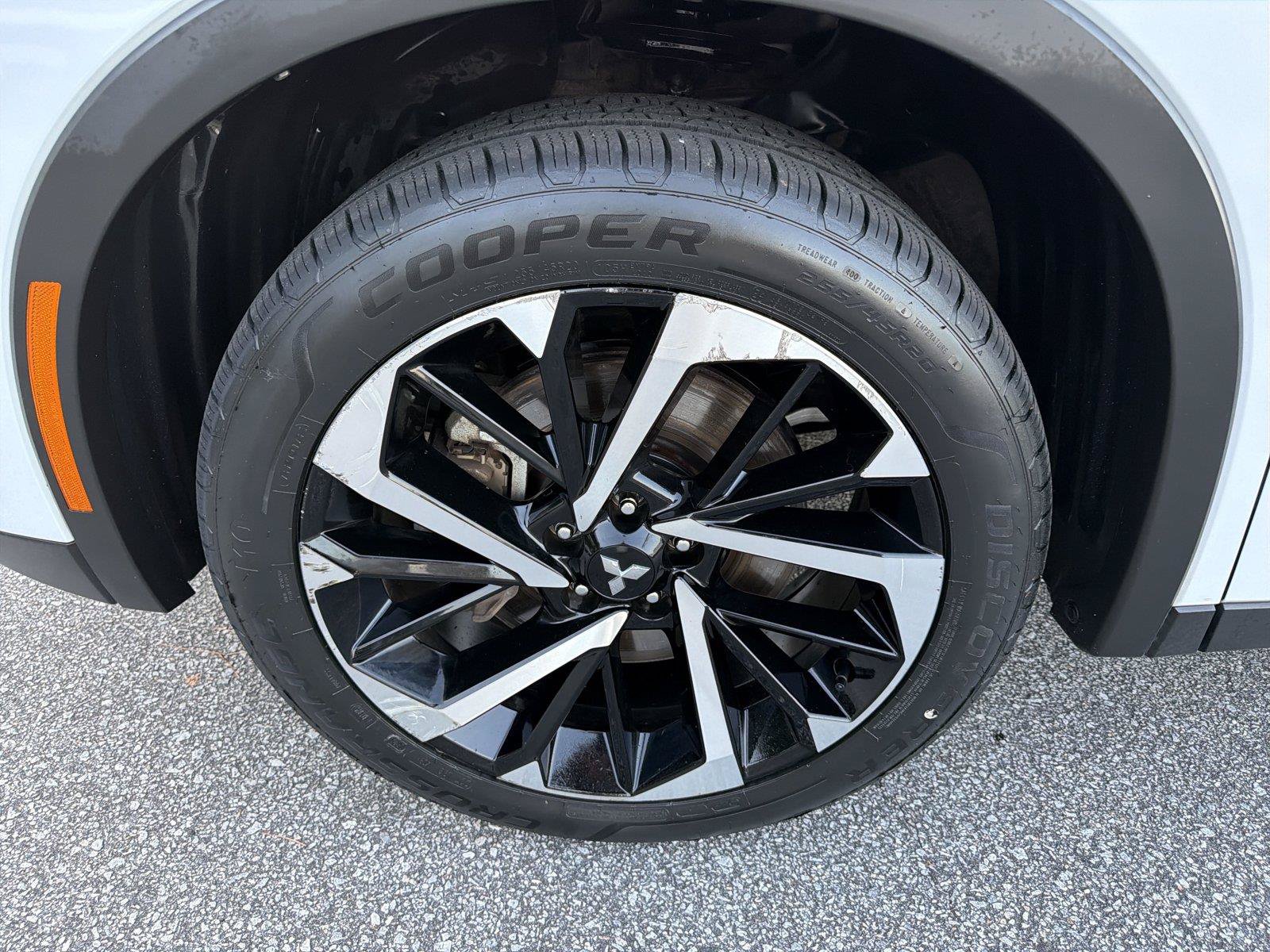 Used 2024 Mitsubishi Outlander SE AWD/4WD image 10